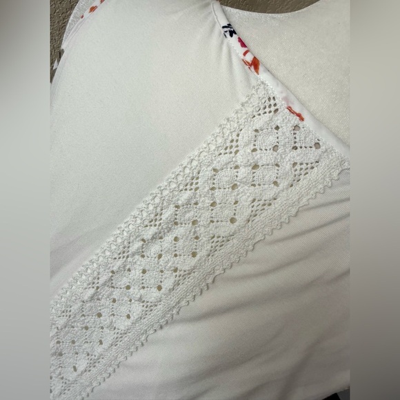 41 Hawthorn Liano Mixed Material Back Detail Floral Top XS - Picture 6 of 10